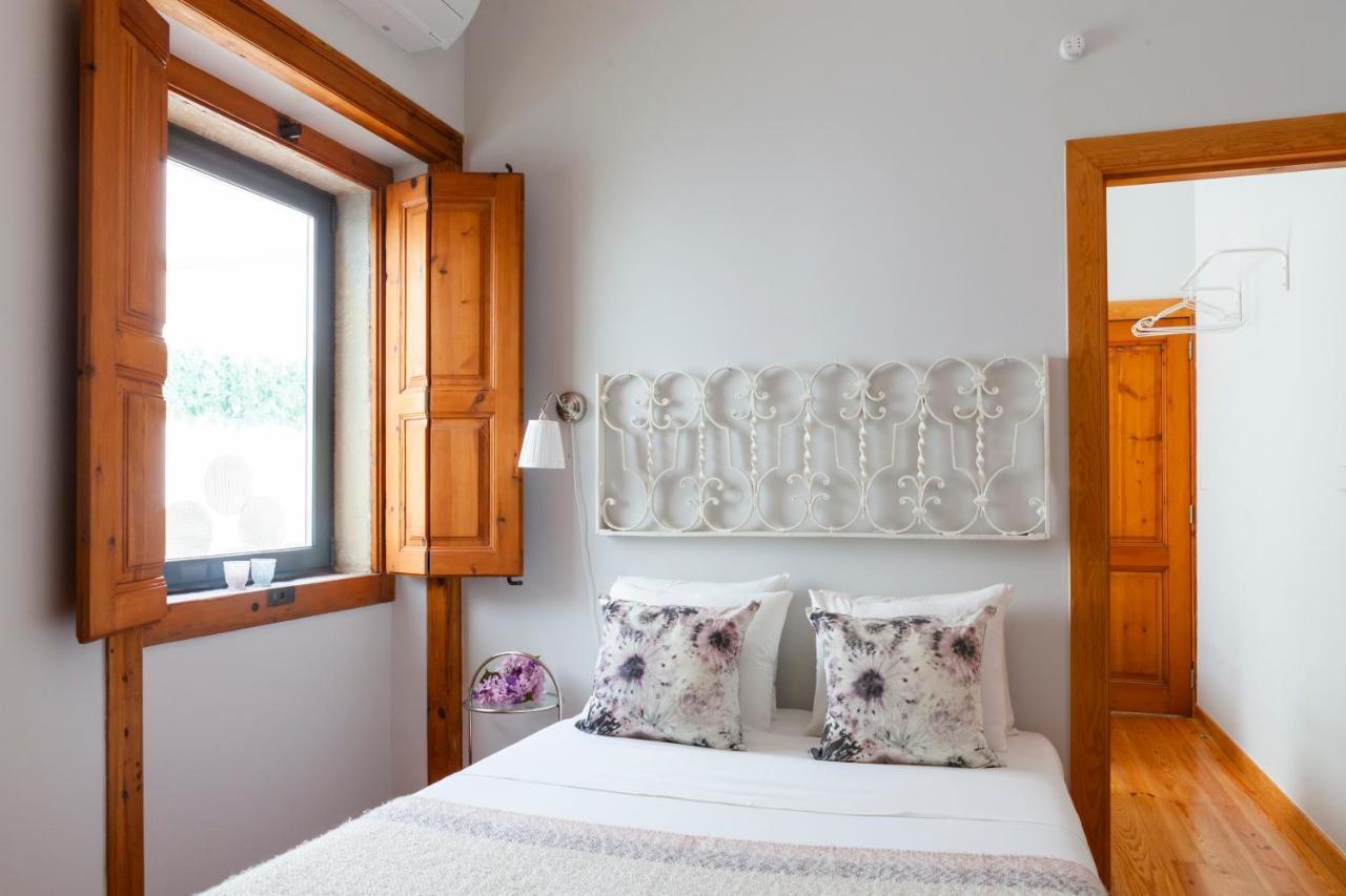 Alfama Terrace With Authentic Xviii Tiles And Historic Notes 3 Bedrooms & 2 Bathrooms Ac * Lissabon